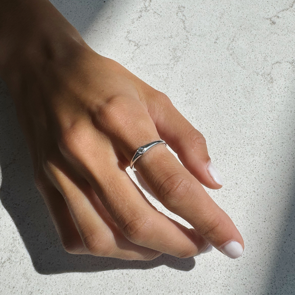 Diamond Slim Dome Ring | White Gold - Zayla