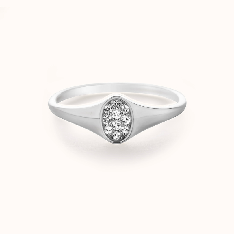 Oval Pavé Signet Ring | White Gold - Zayla
