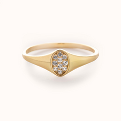 Oval Pavé Signet Ring - Zayla