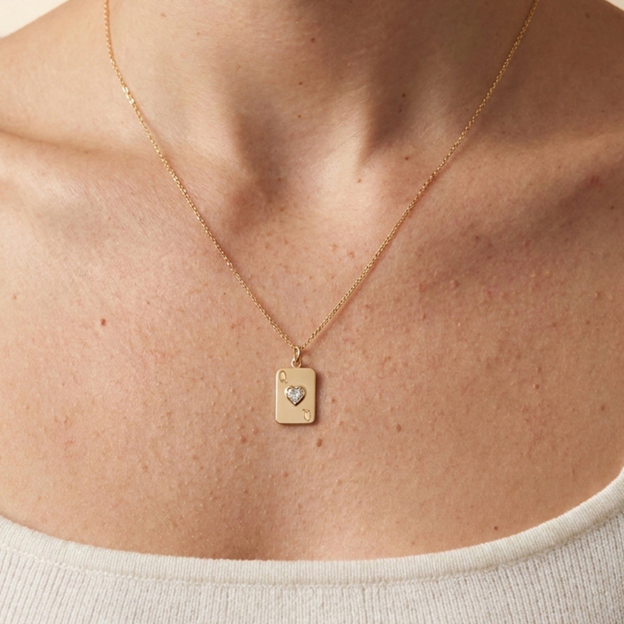Queen of Hearts Pendant